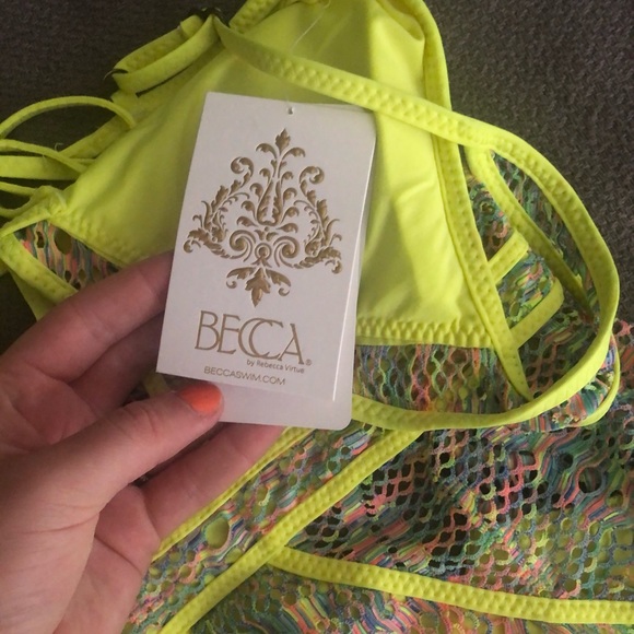 Becca Reveal One Piece Swimsuit - Picture 3 of 4